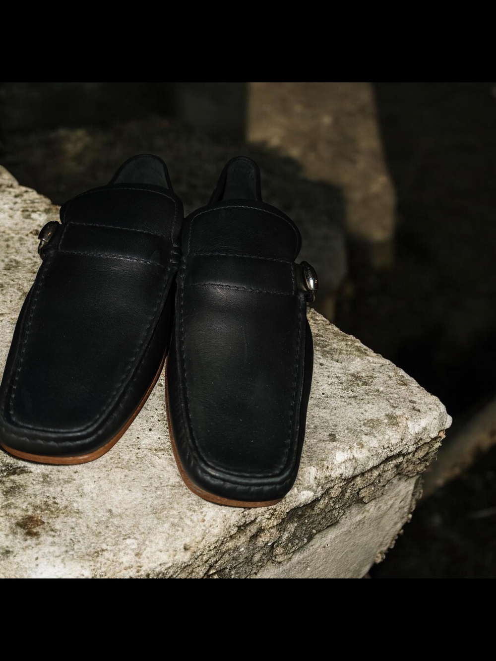 Gucci Black Leather Slip-On Loafers - Picture 2 of 16
